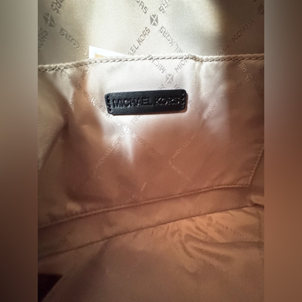 Michael Kors Jet Set Travel Dome Shoulder Crossbody Bag MK Green Multi - Picture 8 of 15